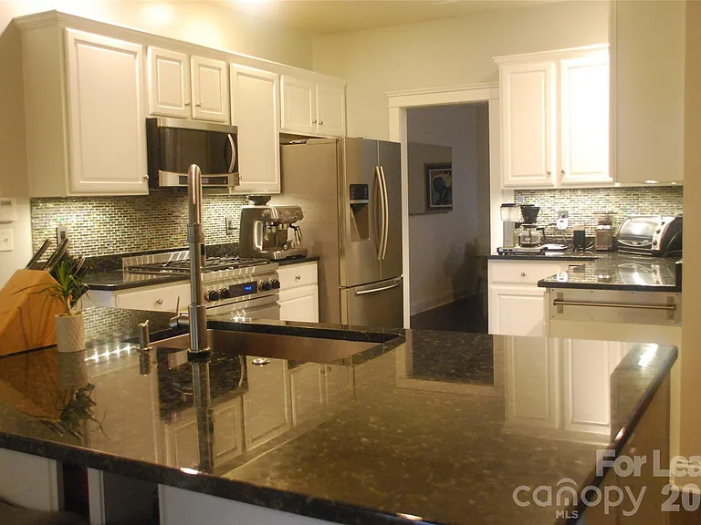 14 Dianthus Dr — Photo 3