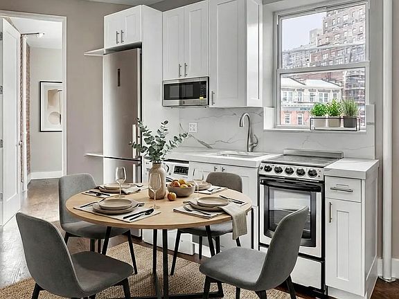 2nd image of 220 W 13th St #3B