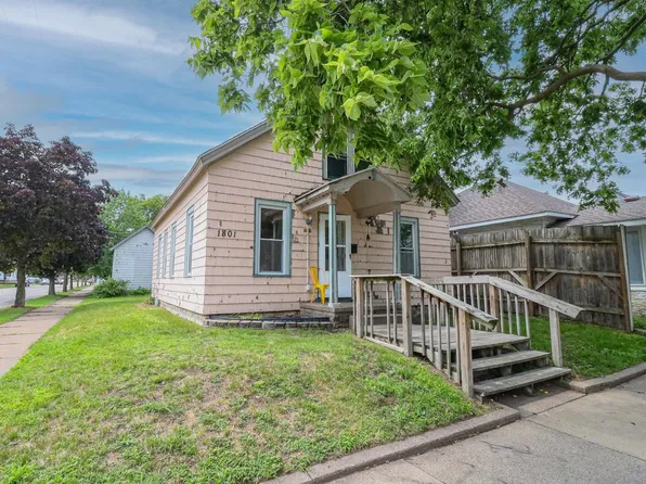1801 Loomis STREET, La Crosse, WI 54603