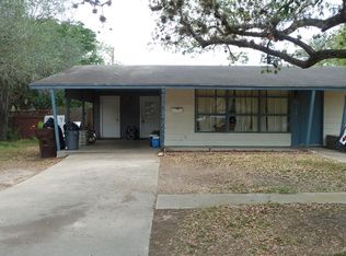 1208 W Richard Ave, Kingsville, TX 78363