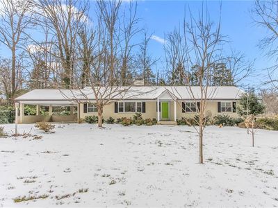 3614 Broadsword Rd, Winston Salem, NC, 27104