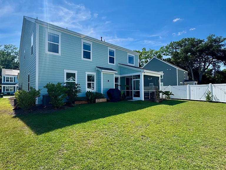 340 Dickerson Ln — Photo 49