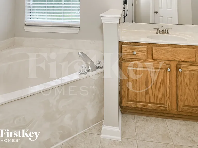 1814 Forest Creek Dr — Photo 10