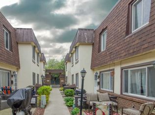 4034 Fitzjames Walk, Oak Lawn, IL 60453