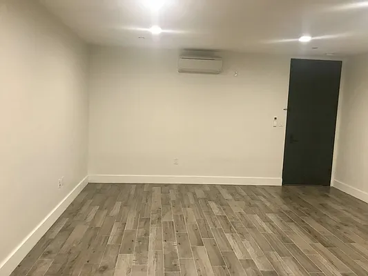Rented by Lucky Apt Inc | media 17