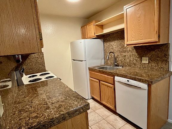5th image of 415 Piccadilly Pl APT 2