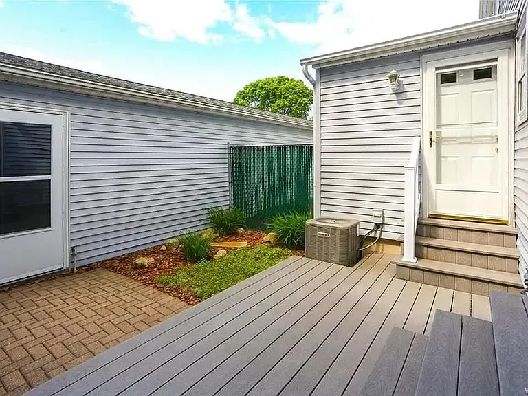 Sundridge Dr — Photo 3