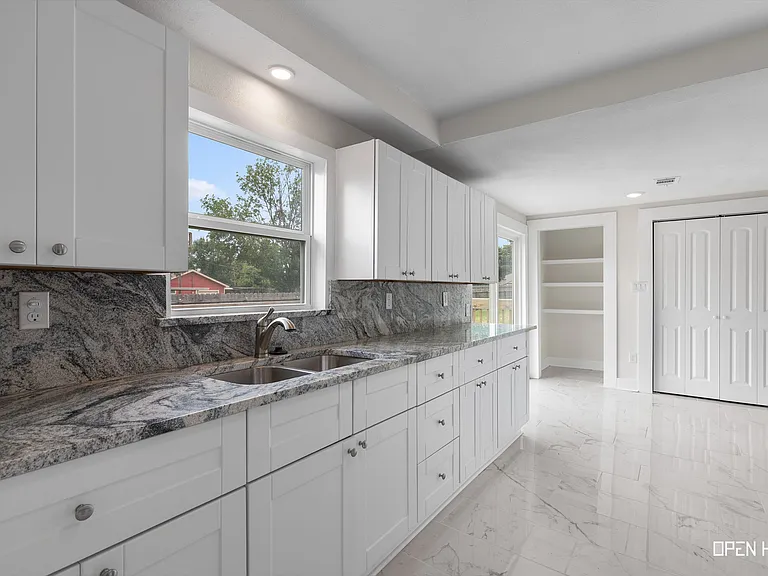 4804 Pasadena Ave — Photo 9