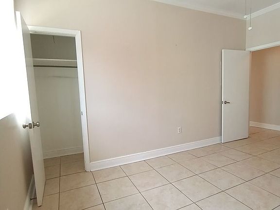 5th image of 1400 Gov Nicholls St #6