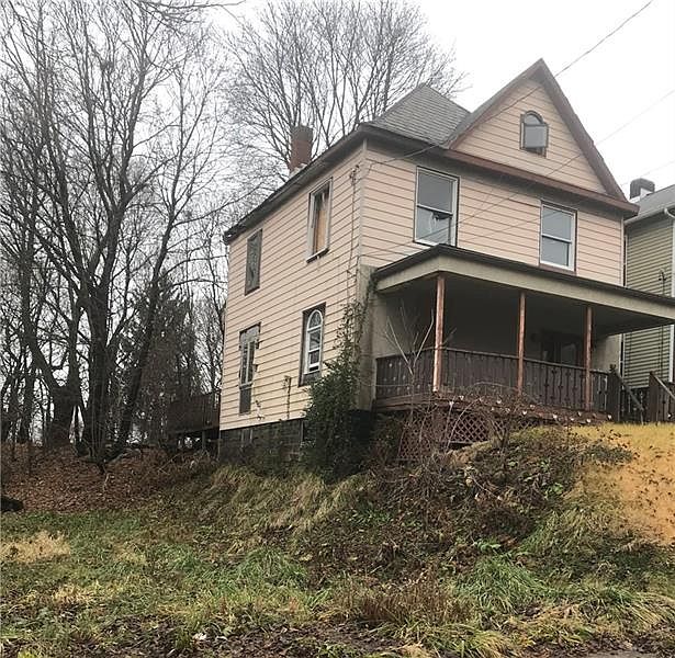 2nd image of 279 Prospect St