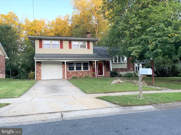 2715 E Riding Dr, Wilmington, DE 19808