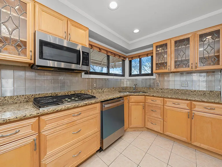 9661 S Van Vlissingen Rd — Photo 2