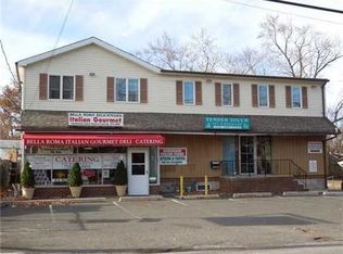 443 Lake Ave, Colonia, NJ 07067