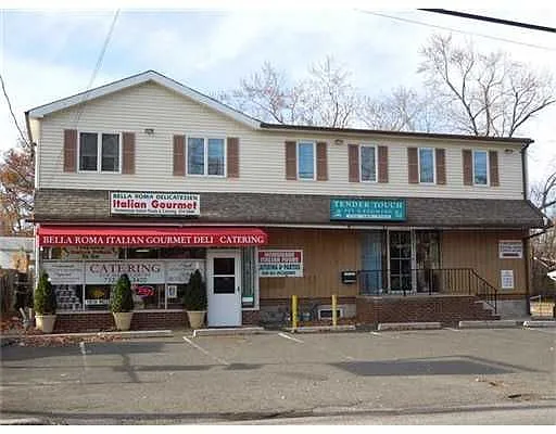 443 Lake Ave photo 1