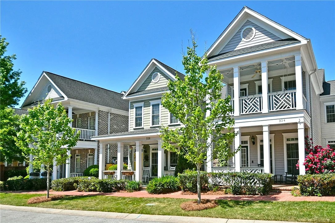 3 bed, 2.5 bath, $3,000 — Photo 1