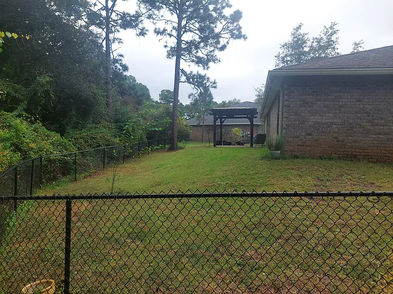 2496 Hidden Creek Dr — Photo 12