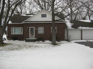 6219 Ward Rd, Sanborn, NY 14132