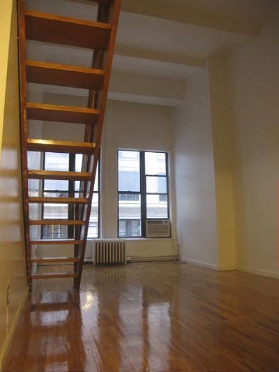 1st image of 220 Park Ave S APT 2E