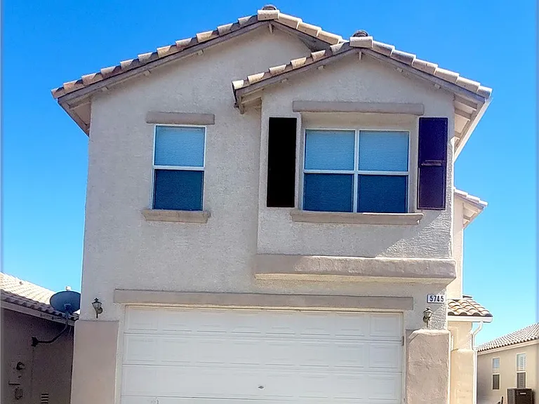 5745 W Dewey Dr — Photo 1