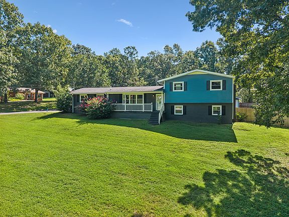 2nd image of 129 Dylark Dr