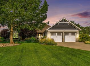 51215 Enchanted Oak Ct, South Bend, IN