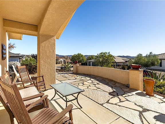 3rd image of 3470 Catalina Pl