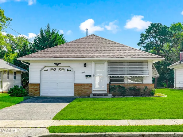 1947 Mount Juliano Lane, Toms River, NJ 08753