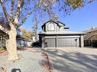 8683 Bluefield Way, Sacramento, CA 95823