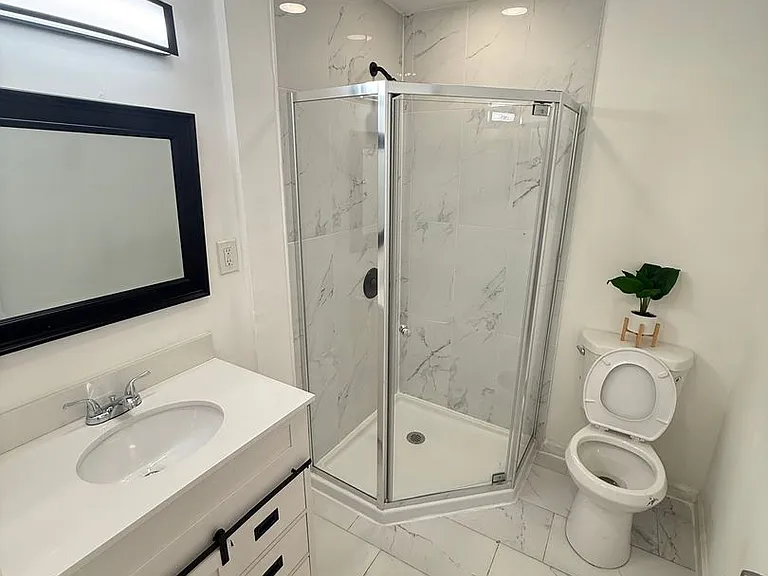 20 E Read St — Photo 9