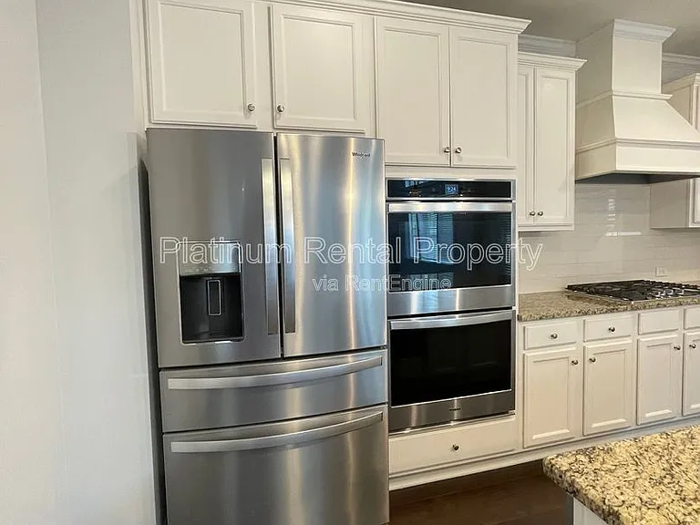 1825 Dahlia Dr — Photo 36