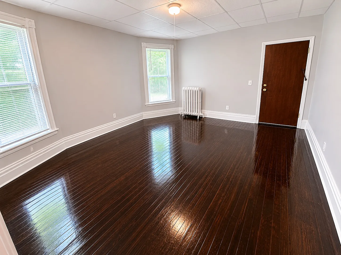 319 Park Ave — Photo 2