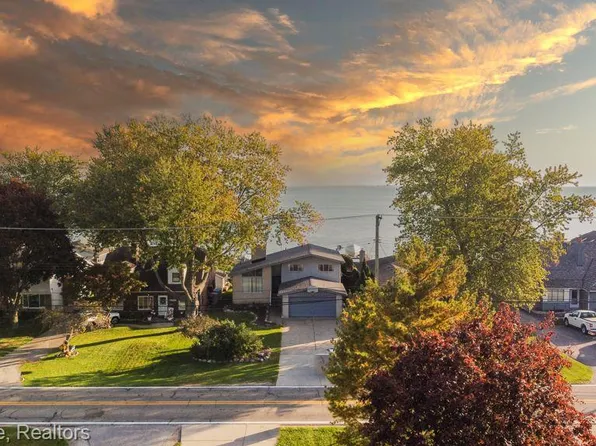38838 Lakeshore Dr, Harrison Township, MI 48045