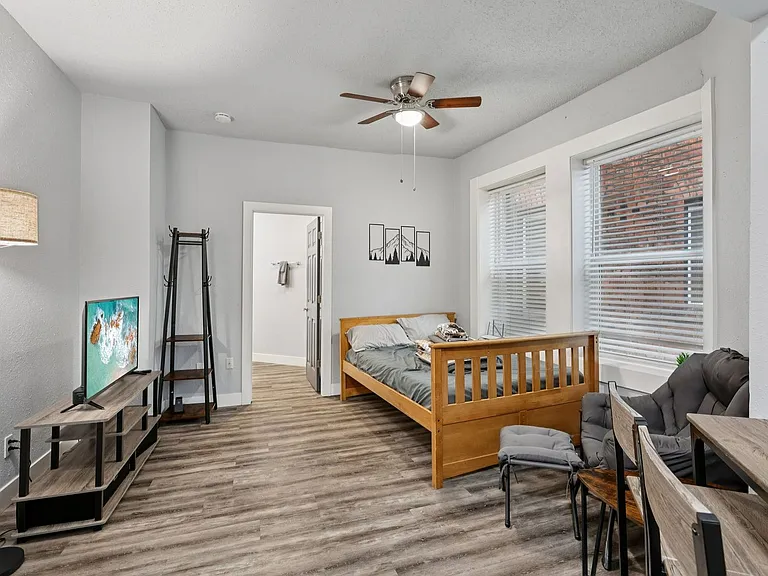 CENTER VIEW APARTMENTS- LIVE YOUR BEST LIFE HERE! — Photo 44