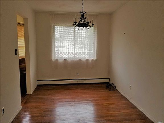 3rd image of 37 Evergreen Ave