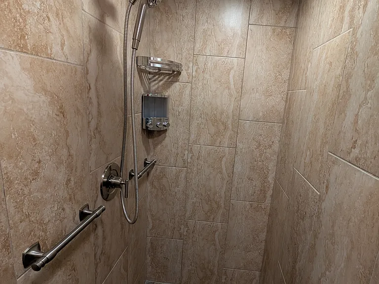 1133 S Ardmore Ave — Photo 7