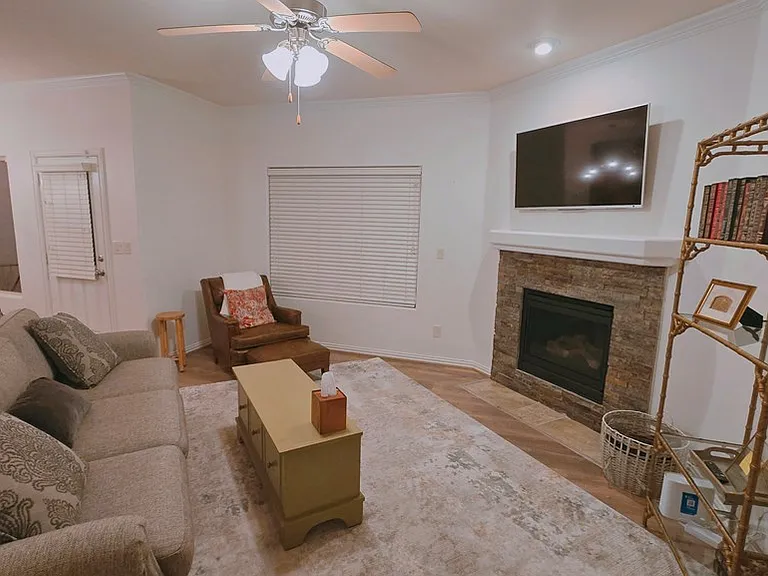 7309 Raphael St — Photo 3