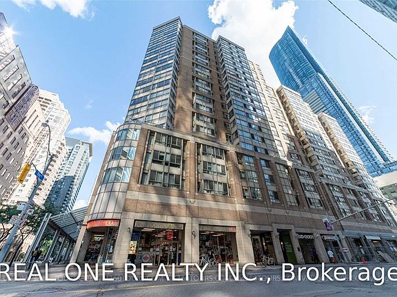 2nd image of 711 Bay St #1612