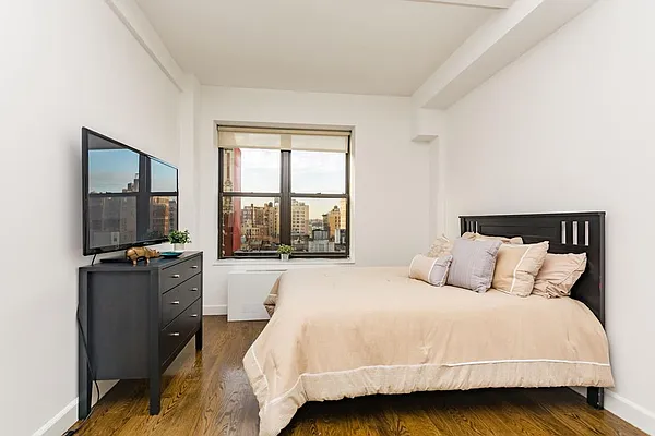 Rented by Bridgeline Property Management, LLC | media 19