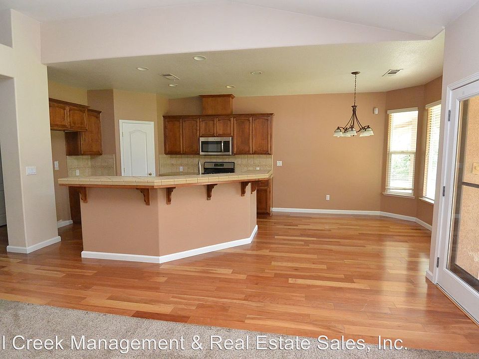 1st image of 1331 S Manzanita Ct