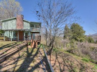 38 Kammerer Dr, Waynesville, NC 28785
