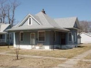 1004 W 5th St, Grand Island, NE 68801