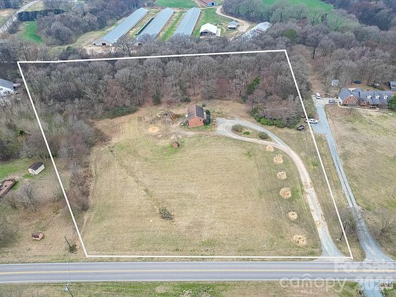 3rd image of 3211 Old Camden Rd