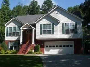 1105 Tab Roberts Rd, Lawrenceville, GA 30043