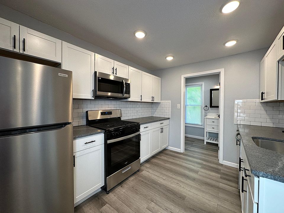 1st image of 444 Hawley Ave #1