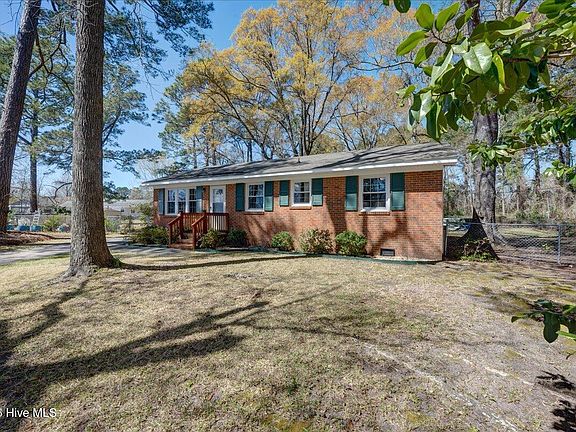 3rd image of 107 Pine Dale Road