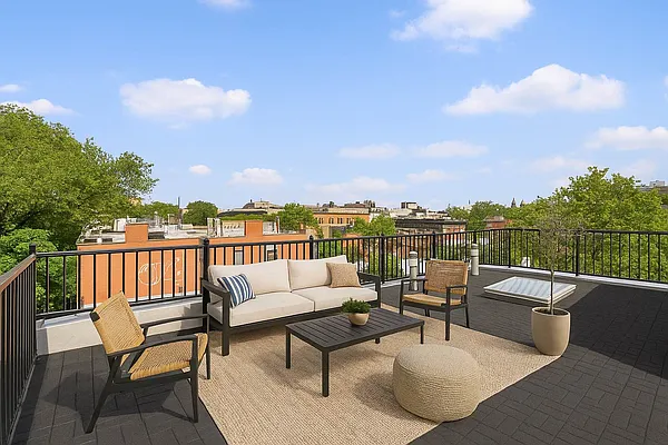 Sold by Corcoran | media 16