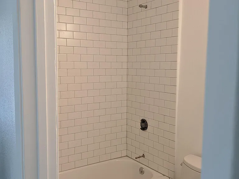 1260 Bobwhite Ct — Photo 4