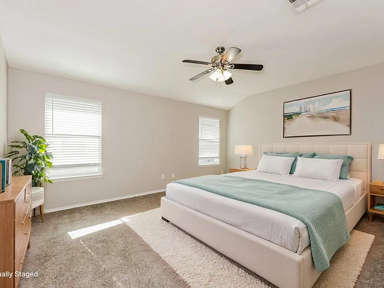 1711 Venus Dr W — Photo 9
