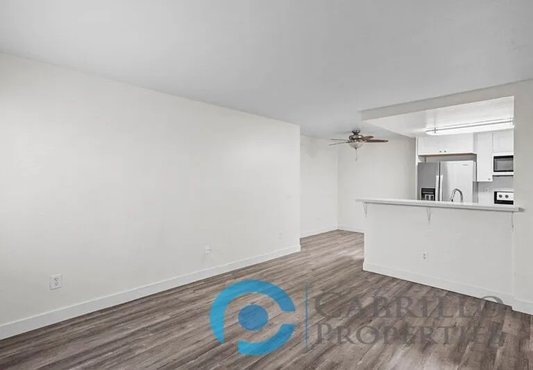 1016 Hornblend St #1 — Photo 10