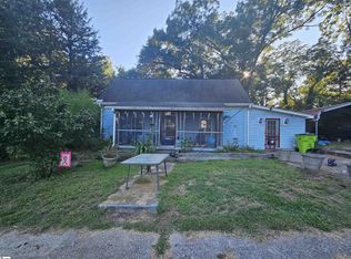 208 S Church Ave, Landrum, SC 29356